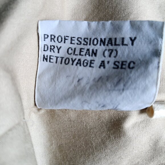 Members Only Vintage Jacket With Zippered Removable Sleeves - Picture 8 of 8